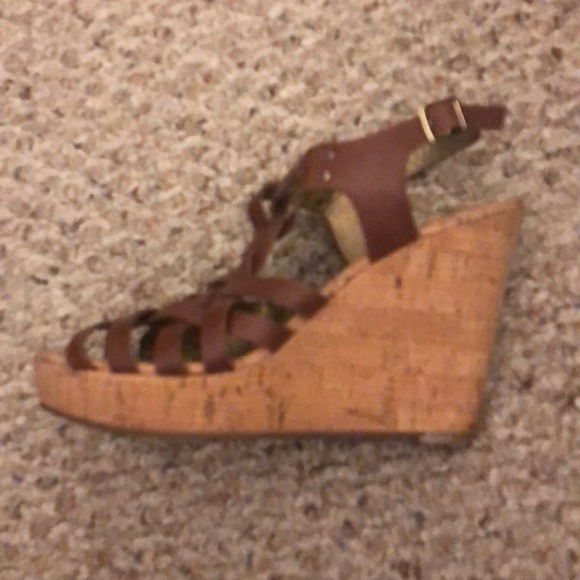 Guess Wedges - Picture 2 of 4